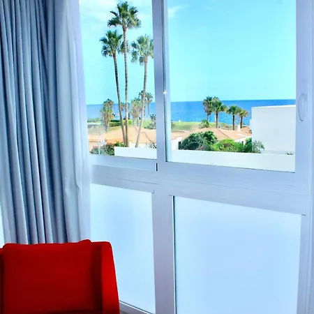 Carla - 3bdr + 3bath In Amarilla Golf * 圣米格尔德阿沃纳