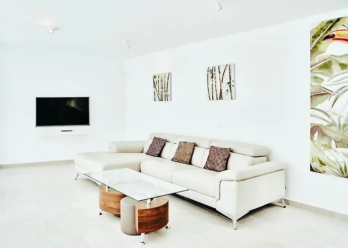 Villa Carla - 3bdr + 3bath In Amarilla Golf San Miguel de Abona