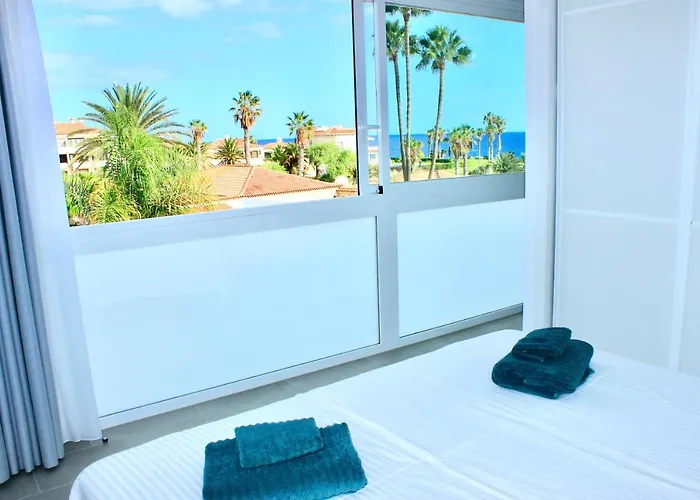 Carla - 3bdr + 3bath In Amarilla Golf