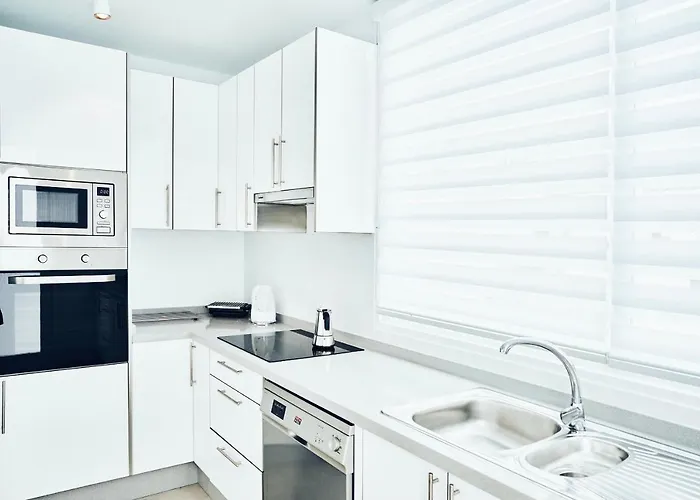 Carla - 3bdr + 3bath In Amarilla Golf Villa *