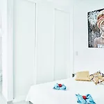 Carla - 3bdr + 3bath In Amarilla Golf 빌라
