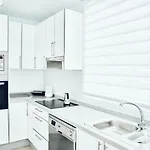 Carla - 3bdr + 3bath In Amarilla Golf 빌라 *